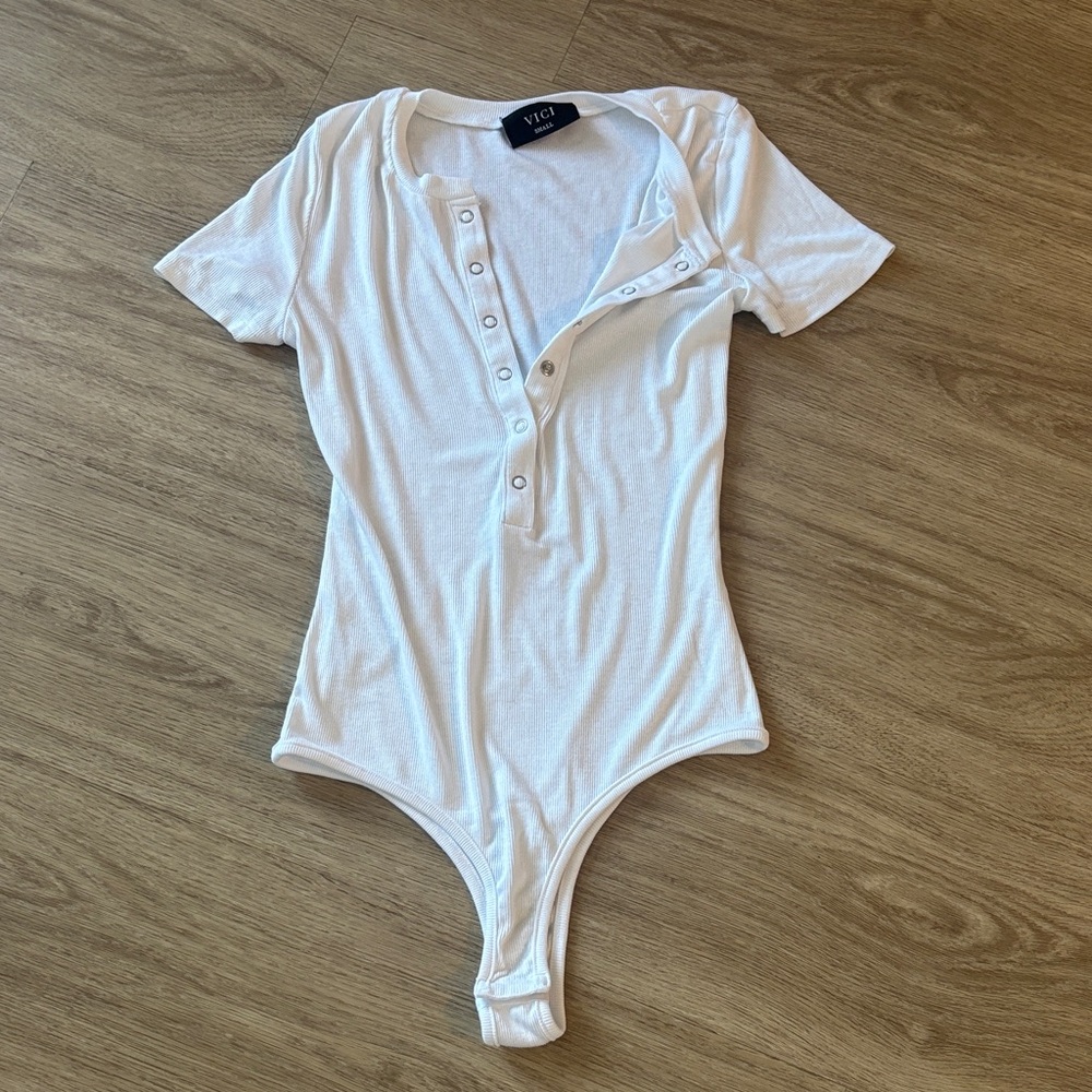 Vici Collection White Ribbed Button-Up Bodysuit